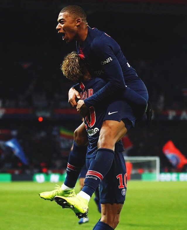 苏亚雷斯梅西内马尔组合对阵c罗,欧洲最厉害双人组