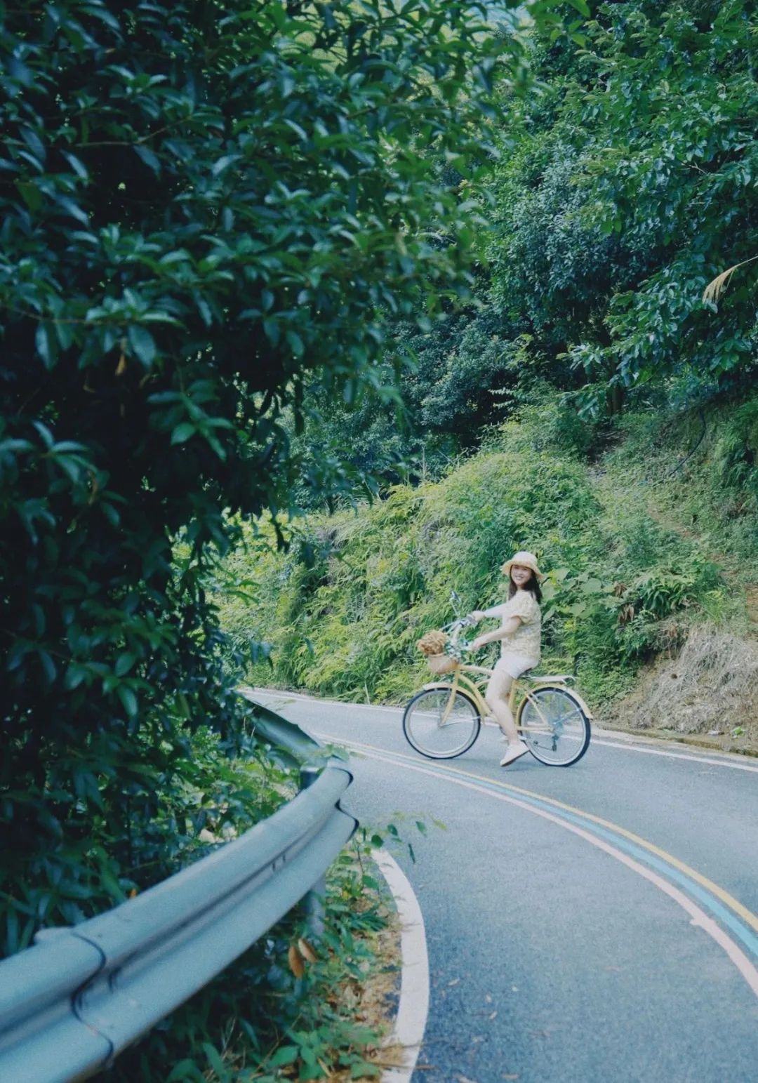 富春江畔旅行,富春江畔美景