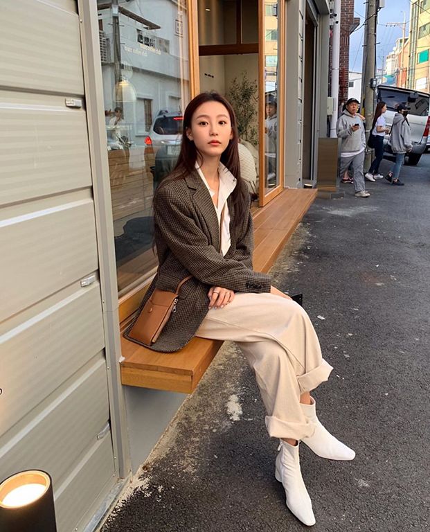 今年流行的靴子适合小粗腿穿,秋冬高跟百搭靴子