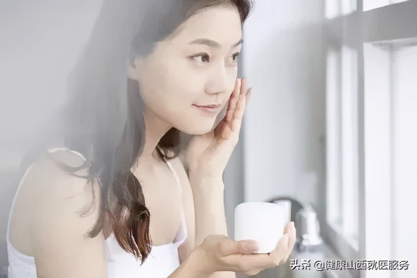 男生皮肤干燥怎么补水保湿,皮肤干燥怎么补水保湿化妆