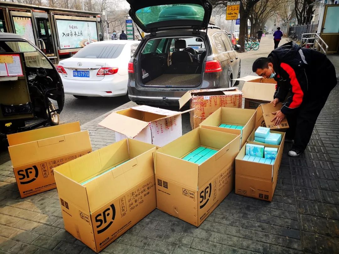 封城11日，武汉众生图