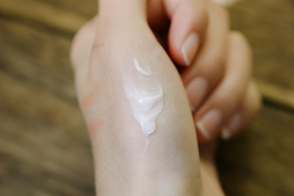 不到100元的保湿面霜,老牌面霜无任何添加剂的有哪几款