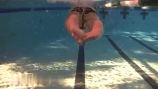 常年游泳，有助腰肩康复还是造成腰肩损伤？吾之蜜糖，彼之*霜砒**