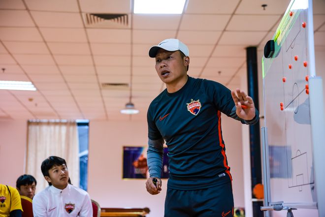 比肩梅西的球员,比肩梅西的中国巨星