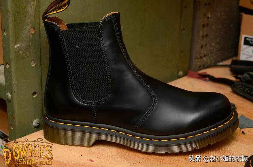 帅气中性切尔西靴,白色尖头切尔西靴