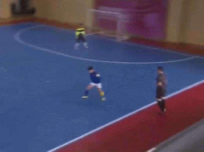 五人制裁判手势微课,五人制裁判手势和11人制一样吗