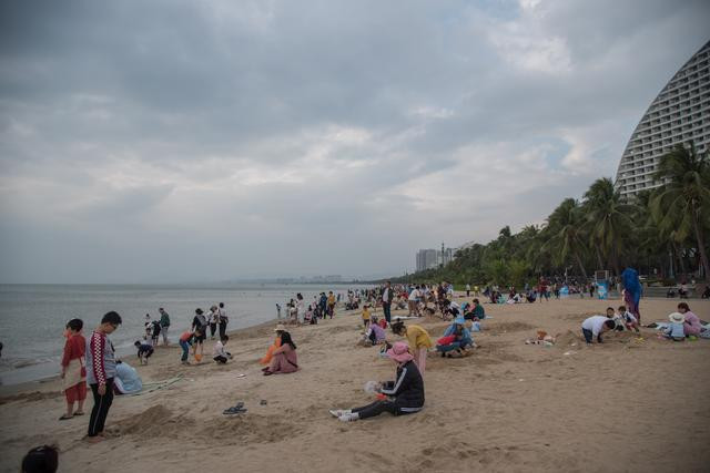 三亚哪里的海景最美,三亚的海边夜景真的很美