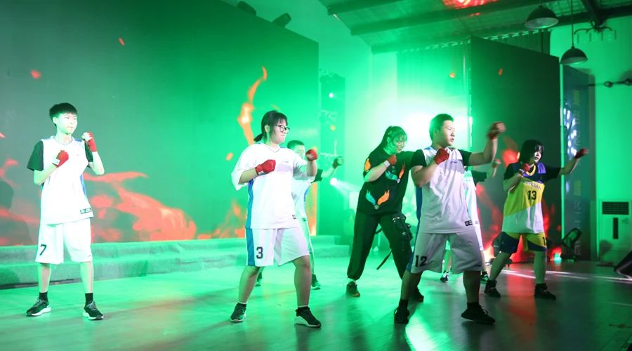 酷玩酷学艺术研学夏令营,酷学酷玩夏令营