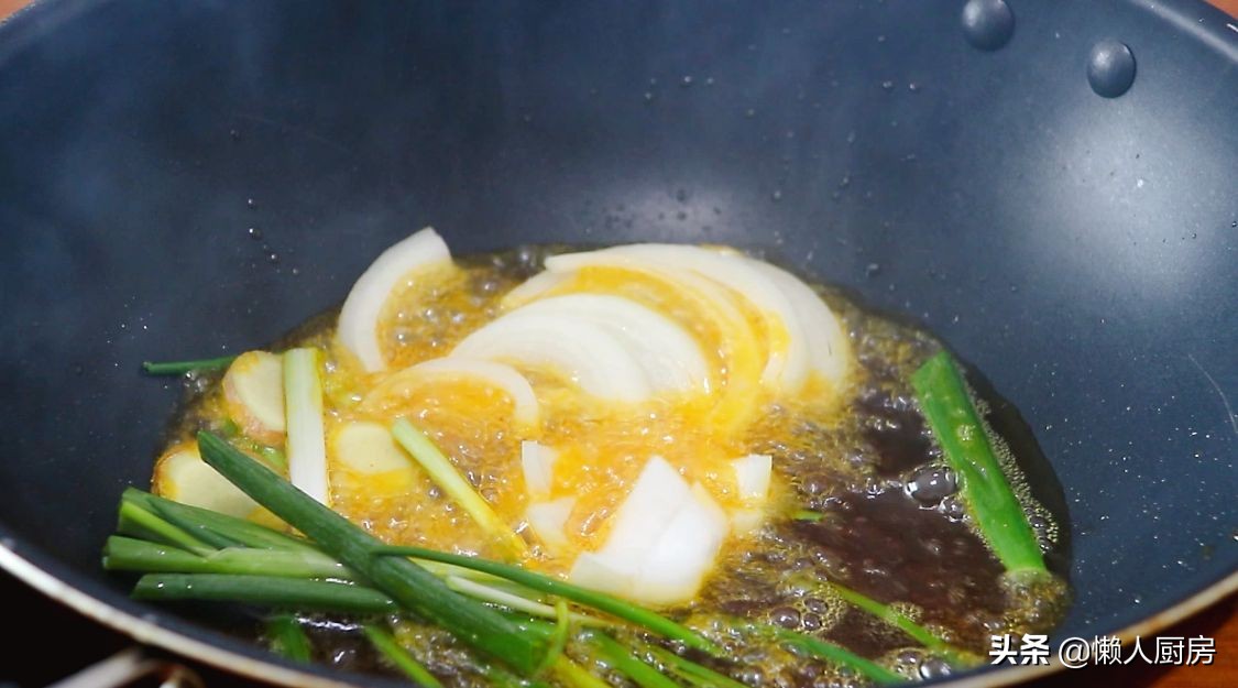 不辣不油炸的小龙虾,麻辣小龙虾不油炸方法先蒸