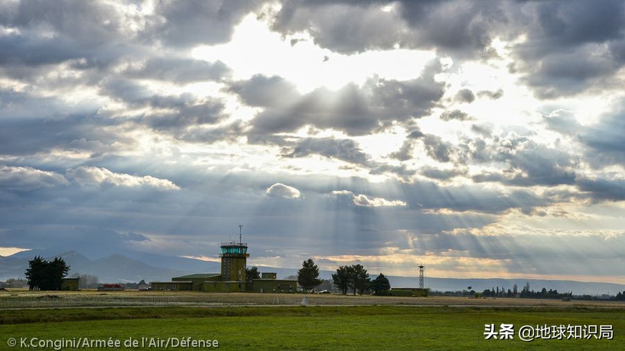 在空军基地旁边住了6年，我都看见了啥？