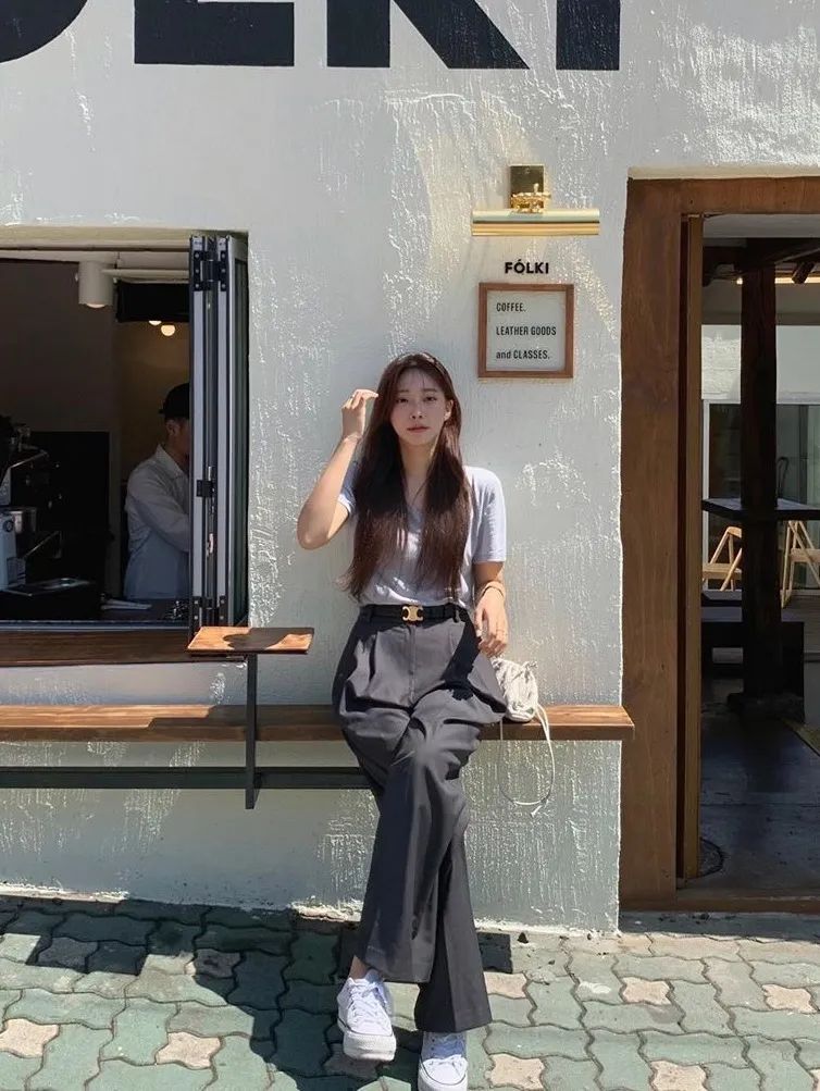 老爹裤的搭配才时髦,老爹裤让你显瘦又时髦