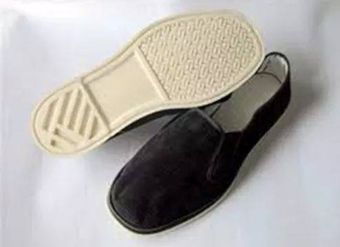 aj鞋子历史介绍,70年代前的科幻aj鞋子