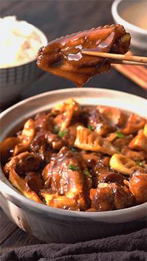 要想每天笑嘻嘻，不如竹笋焖个鸡？