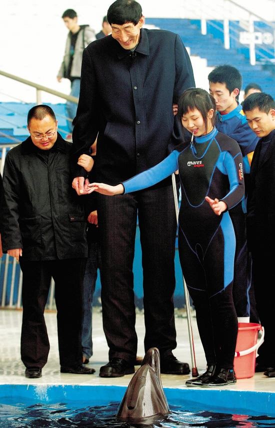 巨人鲍喜顺老婆身高,巨人鲍喜顺的妻子儿子现在有多高