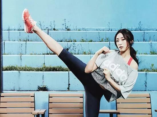 太极拳抬脚功,太极拳高抬腿小腿伸不直