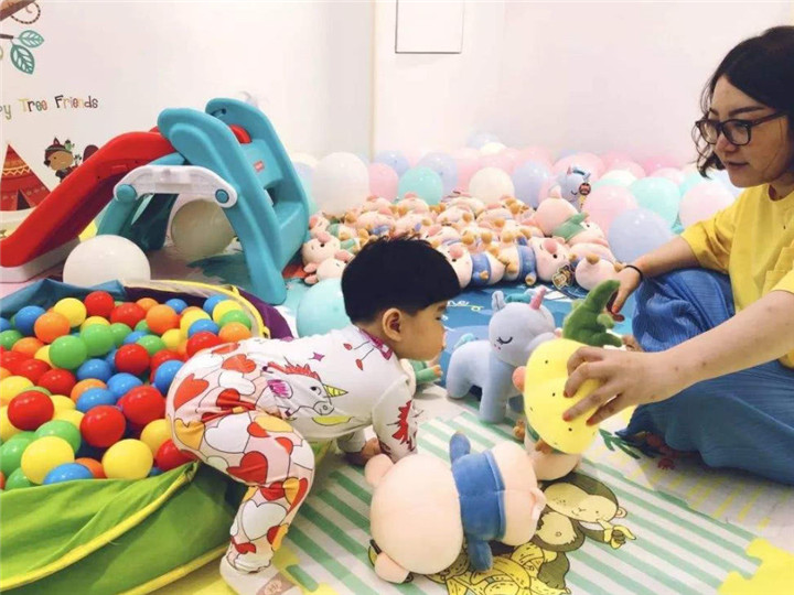 3岁孙子误把502胶水滴入眼,大人误食一点点502胶水怎么办