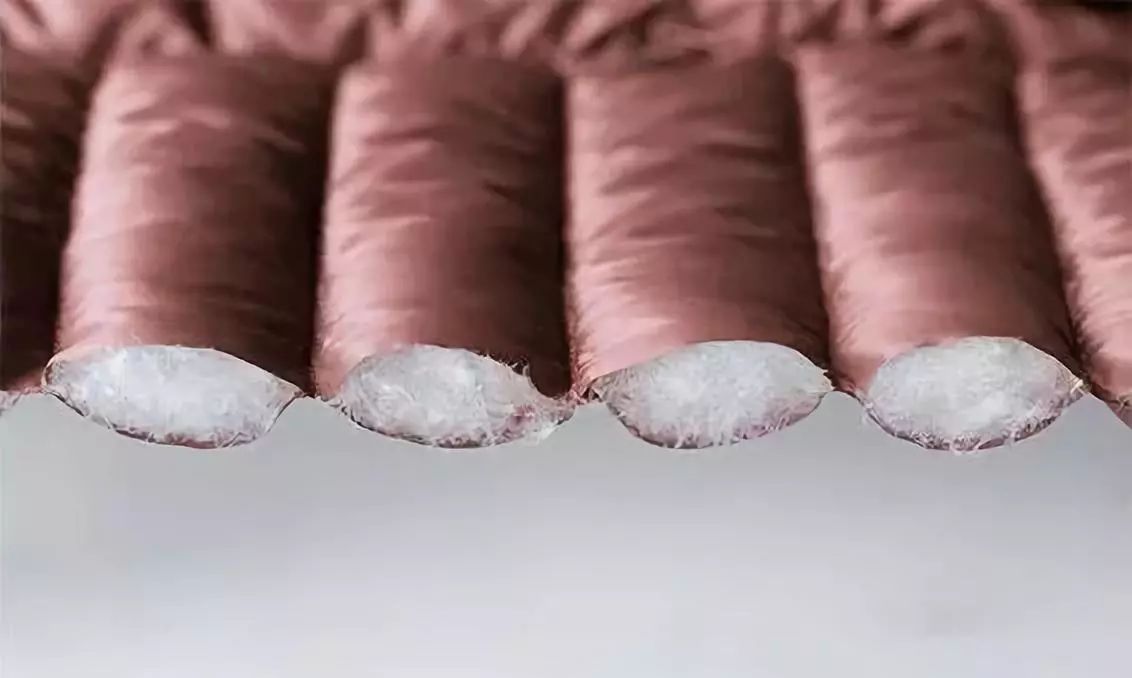 性价比超高的轻羽绒,白鸭绒反季清仓捡漏轻薄羽绒服