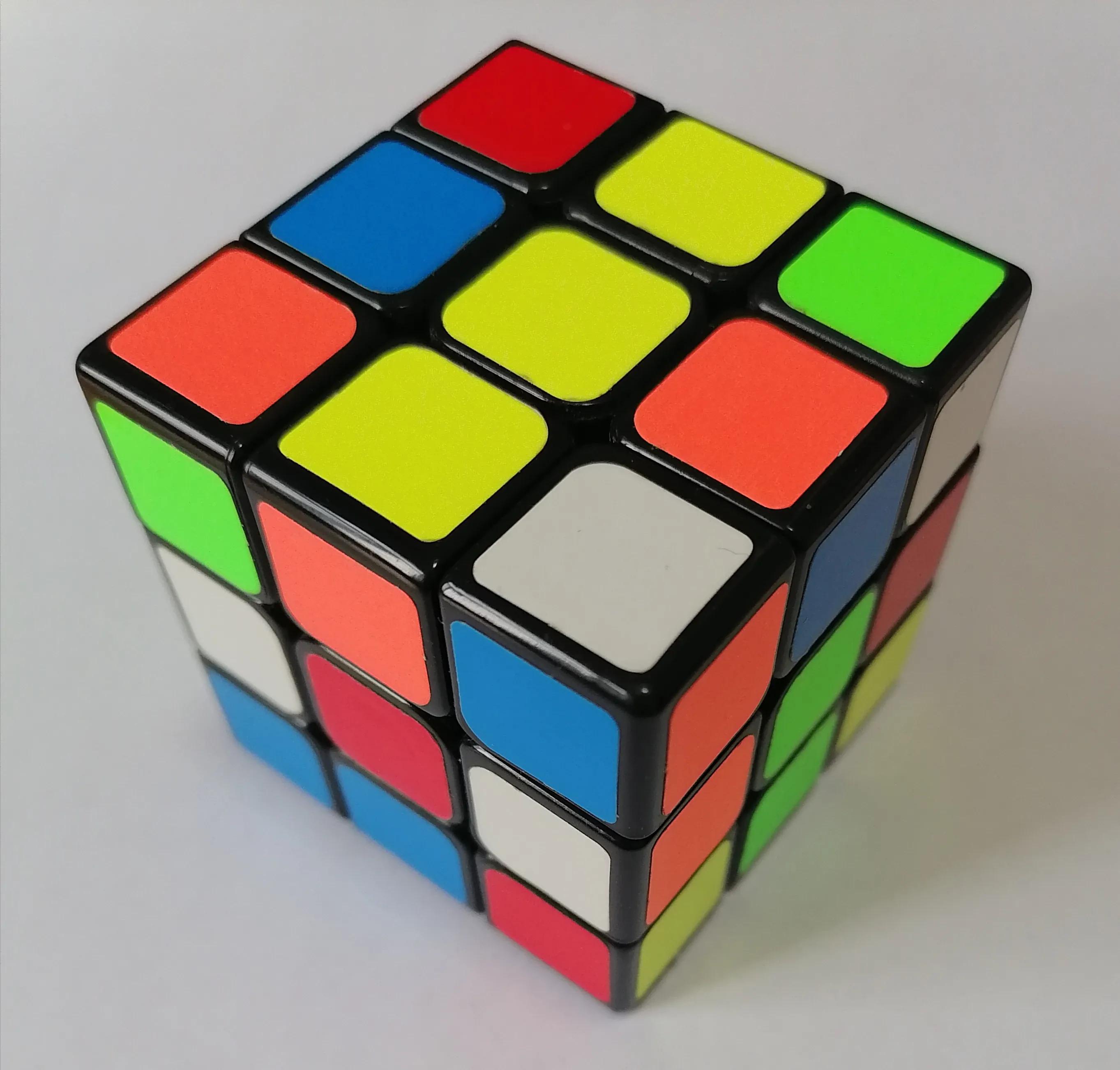 三阶魔方第一层复原最详细步骤,立方体魔方还原方法最简单