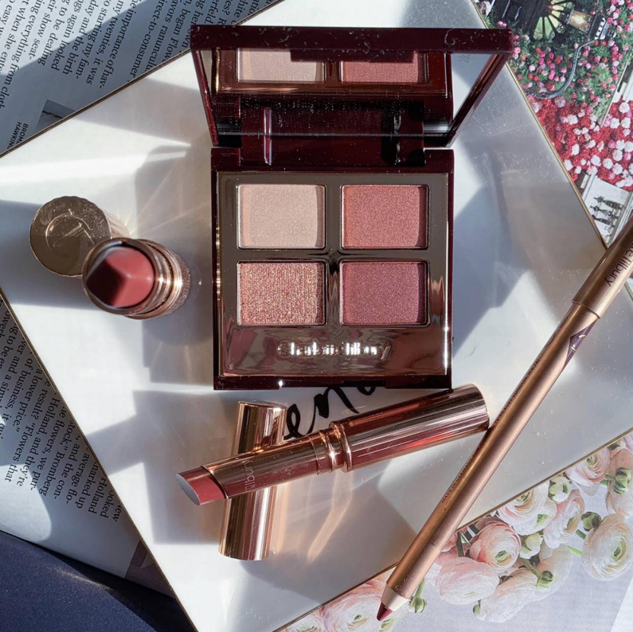 眼睛比较敏感用什么质地的眼影,眼睛凸买什么色的眼影