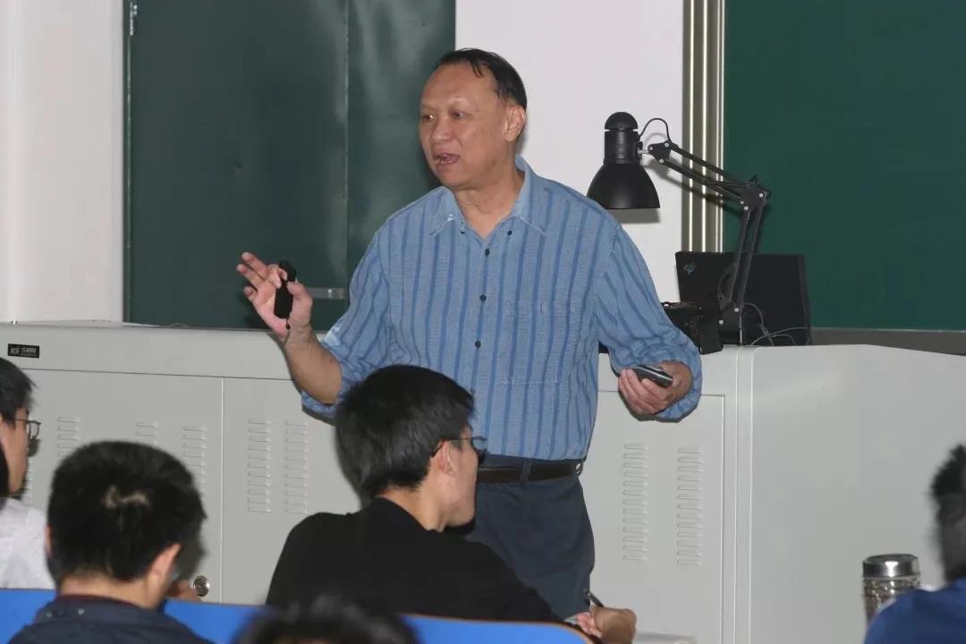 北京“花园式”大学：占地1000亩，3条地铁线直达，宿舍空调、无线网全覆盖！