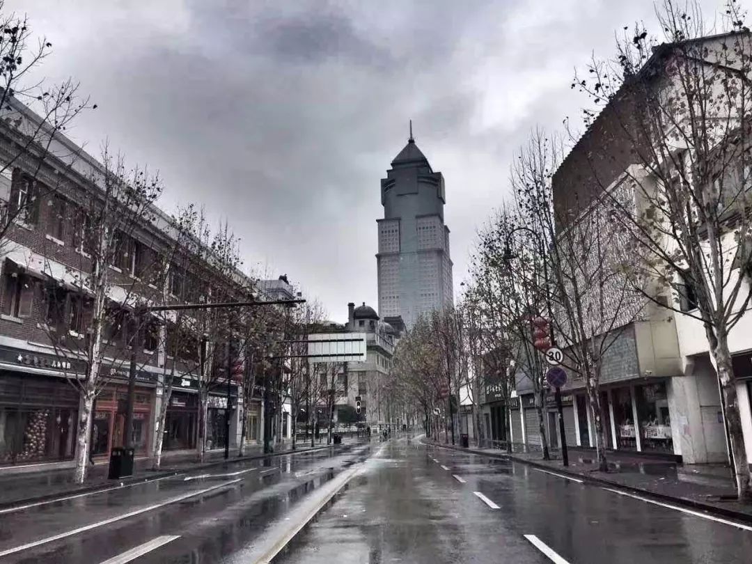 疫情中被困的人们,疫情当下的一些人物事迹