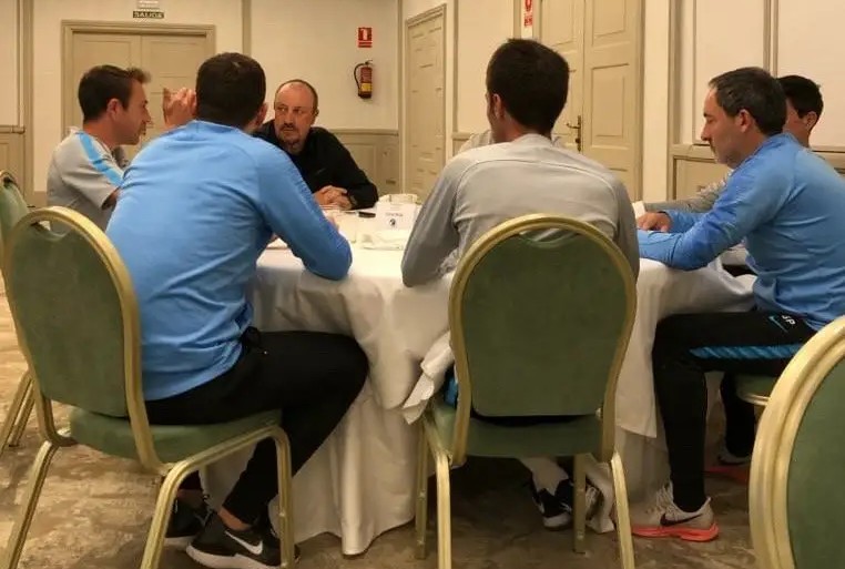 贝尼特斯中超16强动态,贝尼特斯赛中换卡拉斯科