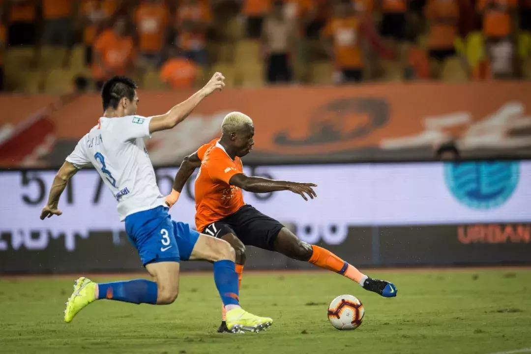 武汉卓尔4比3逆转广州富力,武汉卓尔赢球