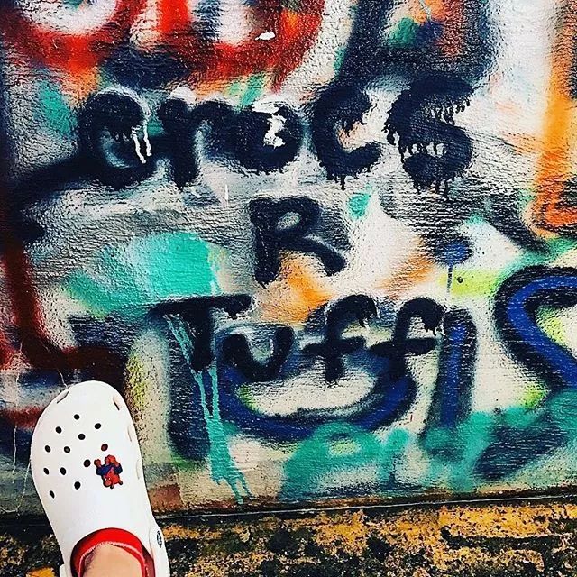 crocs洞洞鞋卡骆驰测评,卡骆驰crocs洞洞鞋如何