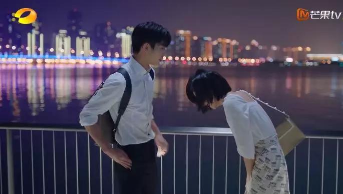 跟贺繁星学职场穿搭,贺繁星职场穿搭