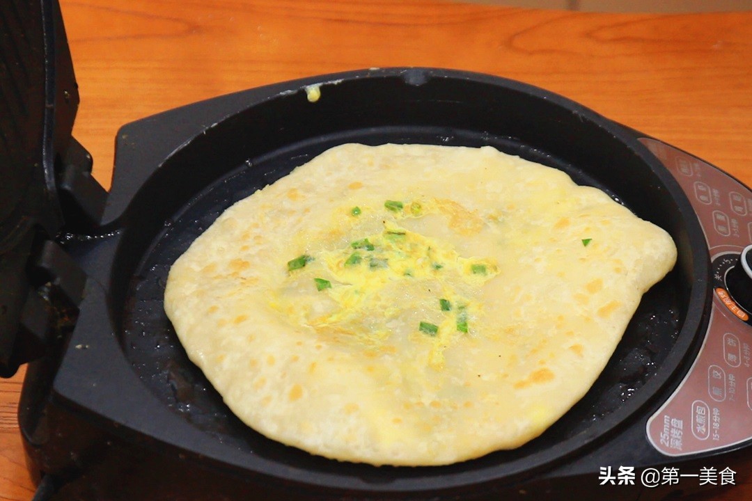 早点摊鸡蛋灌饼去哪里学,早餐店鸡蛋发面饼