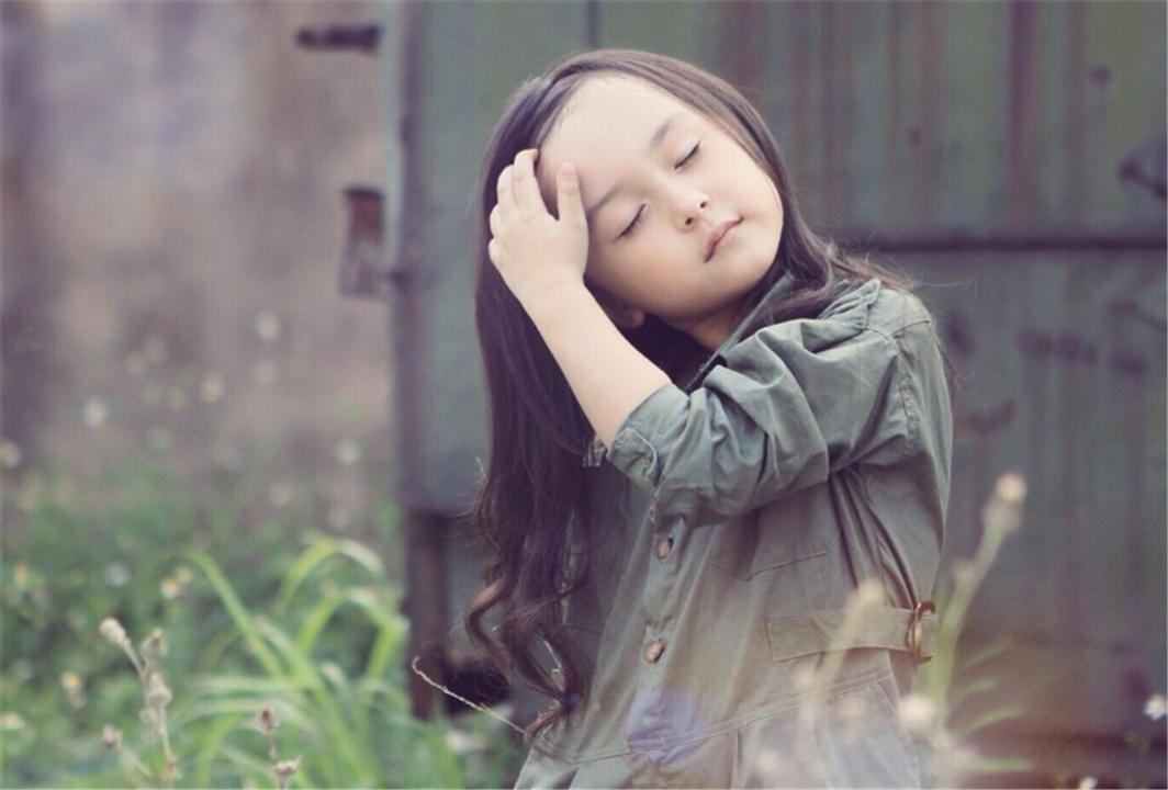 为什么小芈月被禁止整容,2岁出道年入百万的小芈月