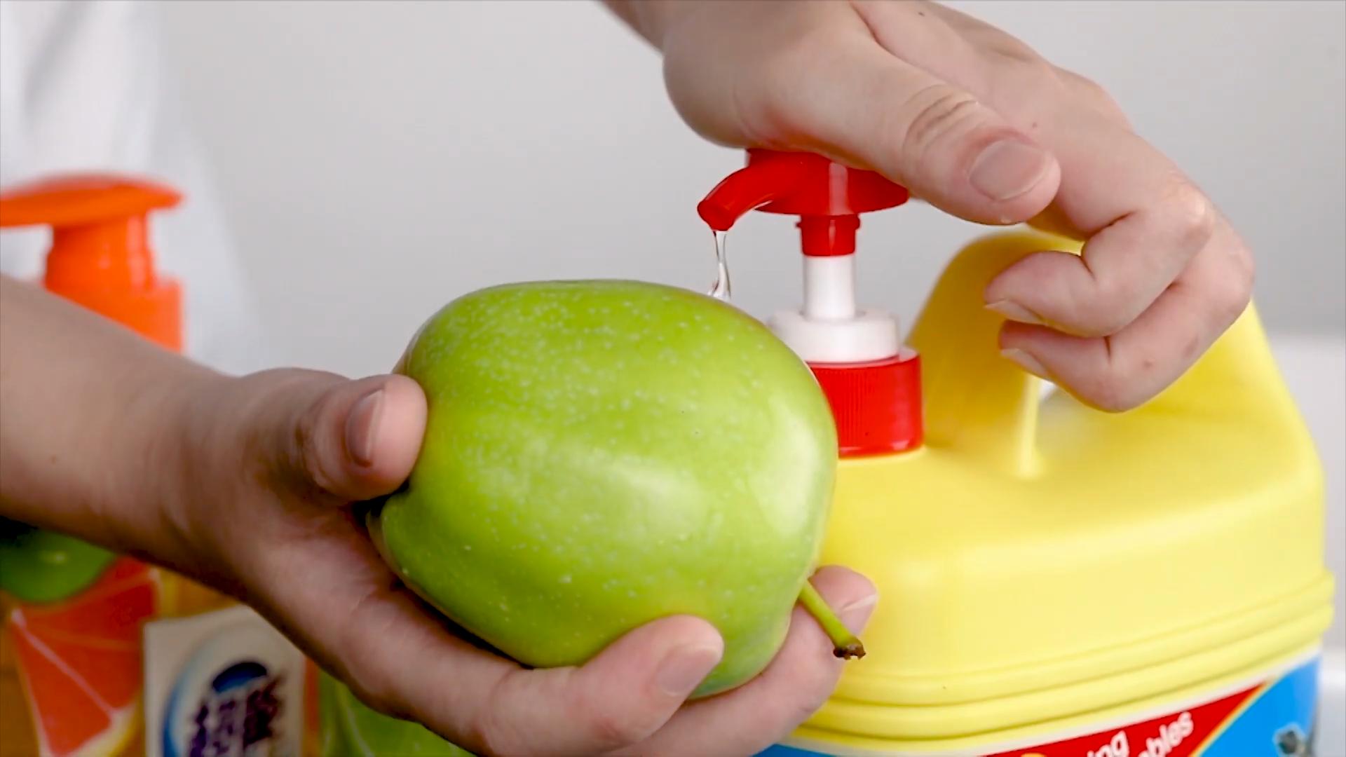 洗洁精真的致癌吗,洗洁精伤手伤胃还会致癌吗