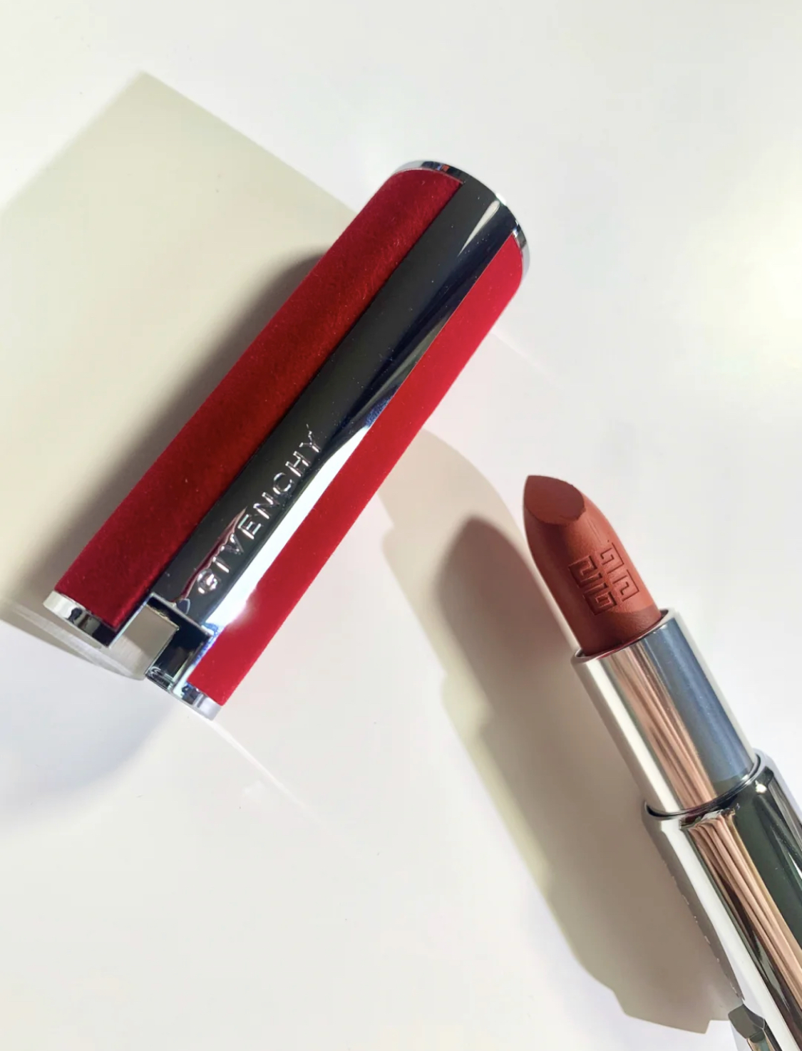 女人必须拥有的几个口红色号,女人会打扮和不会打扮的区别