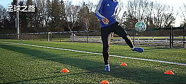 两分钟教你零基础颠球,如何练单脚旋转颠球