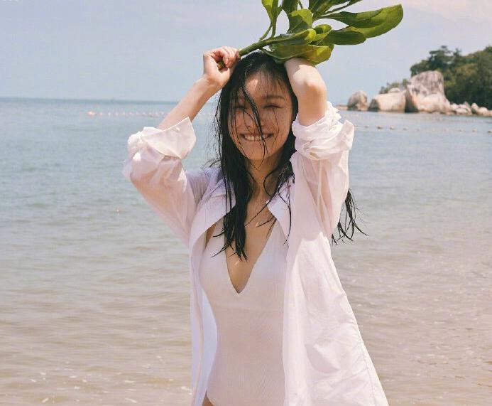 倪妮连体连衣裤,倪妮吊带连身裙