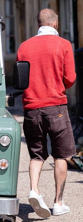 贝克汉姆秃了吗,贝克汉姆发型全记录