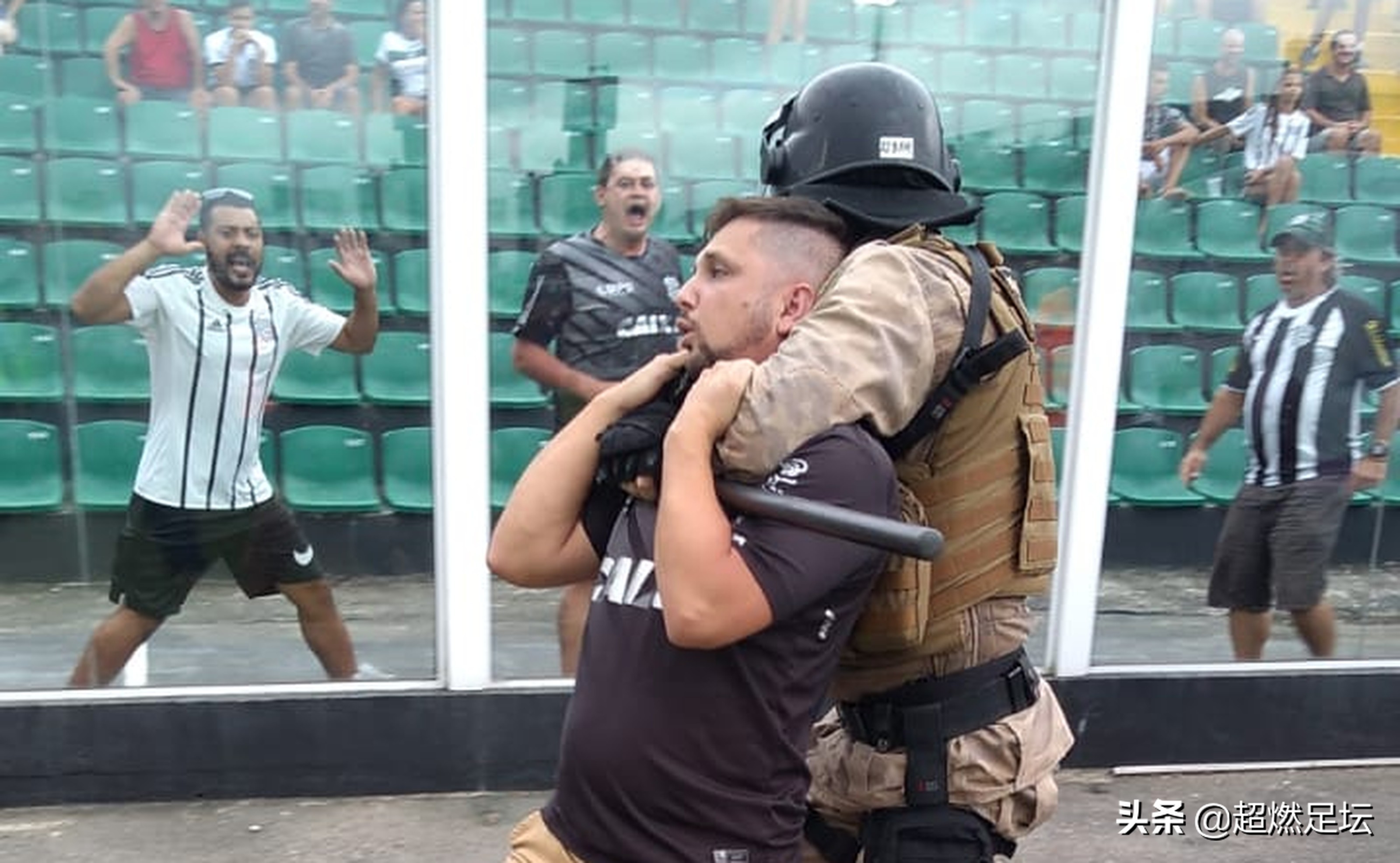 巴西足球队被袭,巴西甲级联赛球迷骚乱