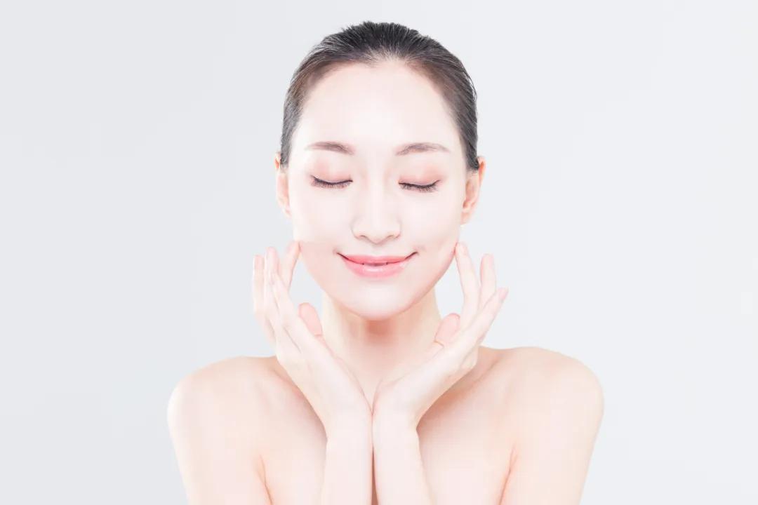 护肤品里的成分表实物图,护肤品成分视频显示