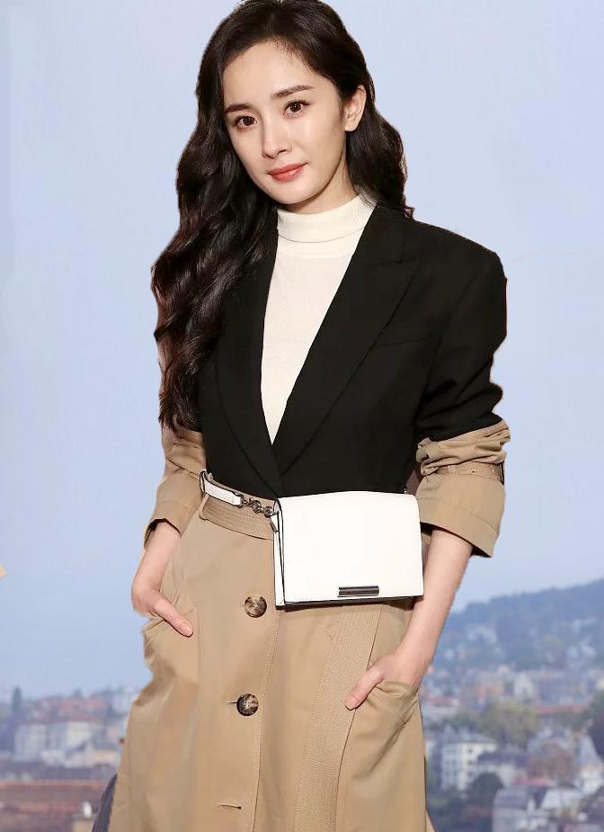 影视剧职业装女性穿搭,影视剧中的秘书职业装包裙