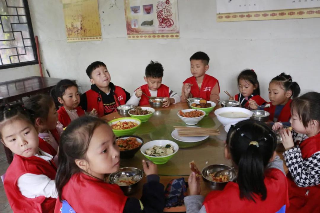 河南省青少年户外体育活动营地活动正式在南阳开营