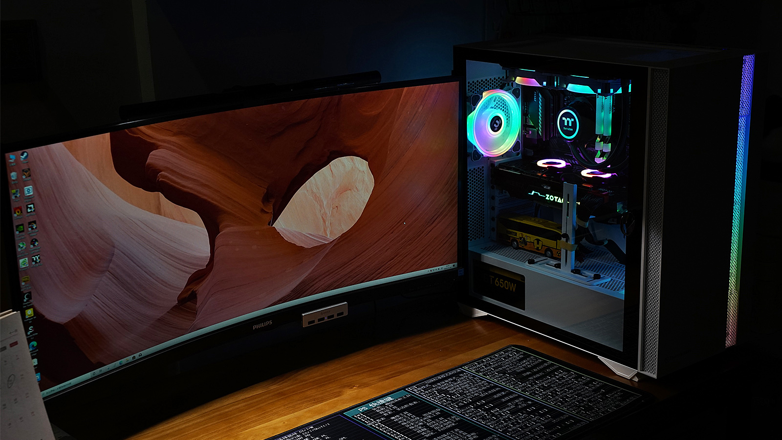 秀桌面：送老婆RGB全家桶PC，钱都花在光效上的感觉真棒