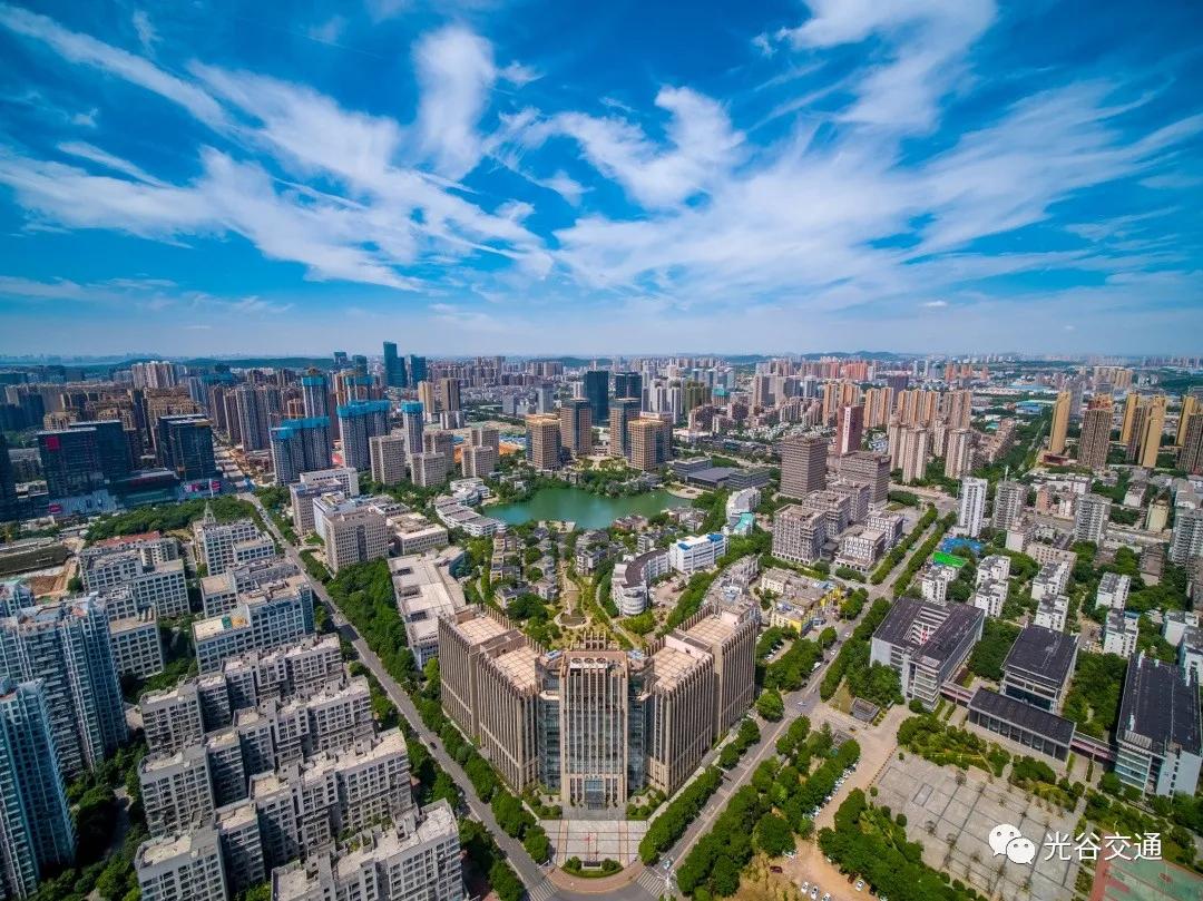 国庆期间，诚邀全国游客，免费乘“量子号”畅游美丽光谷