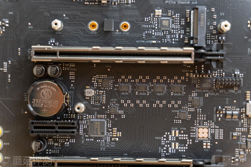 技嘉b550大雕主板评测,华擎x570太极雷蛇怎么样