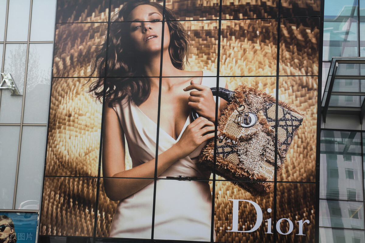 迪奥背后的文化,迪奥大品牌背后的故事