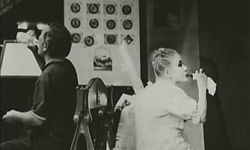 横滨玛丽：人称皇后陛下的*女妓**，站街60年只为等一个不归的嫖客