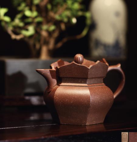 鲁新大紫砂壶贵吗,为什么紫砂壶这么贵啊