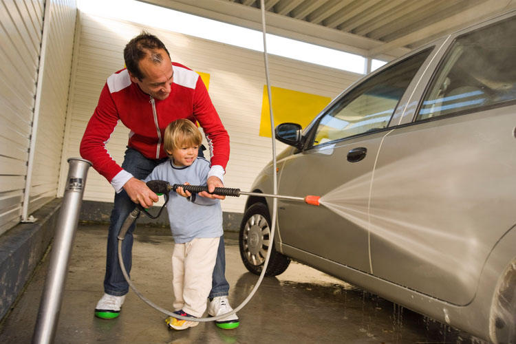 家用洗车机你的挑对了吗？正确挑选让你从此每天开新车哟
