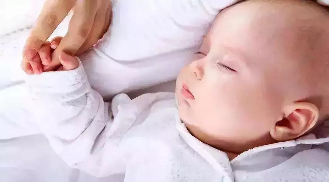 夜奶要不要断,11个月孩子没断夜奶会有什么影响