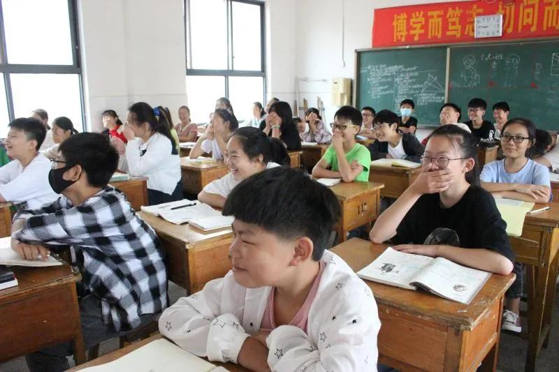 太嗨了！十足趣味+七彩梦想=百分快乐！