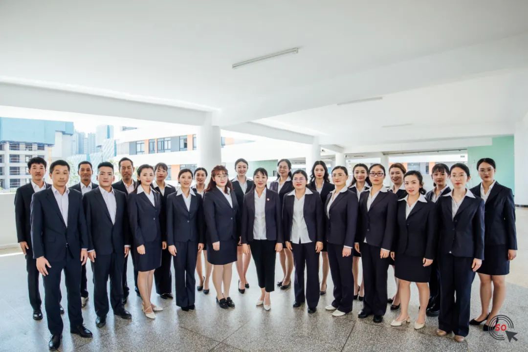 娉板畨闀垮煄涓鍚嶅笀,闀垮煄涓鏂板煄鏍″尯鏁欏笀